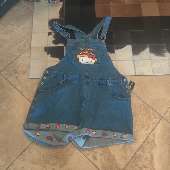 Hot Topic Hello Kitty denim shorts overalls size 3x New - Picture 1 of 6